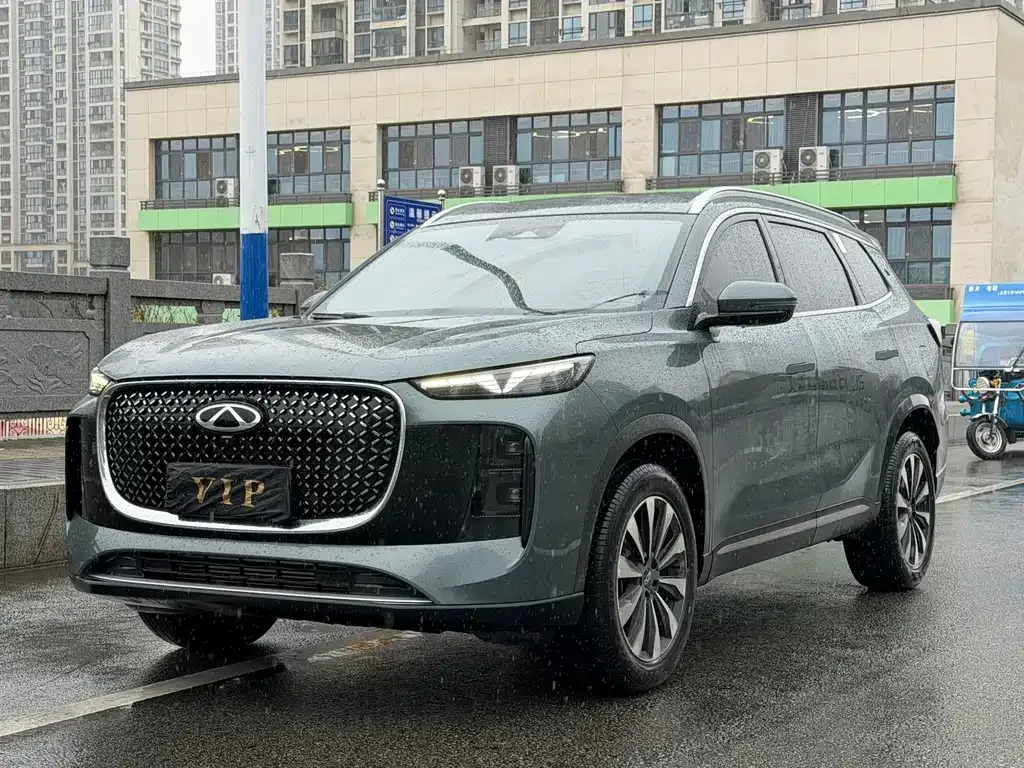 Chery Tiggo 8 PLUS — фото 1