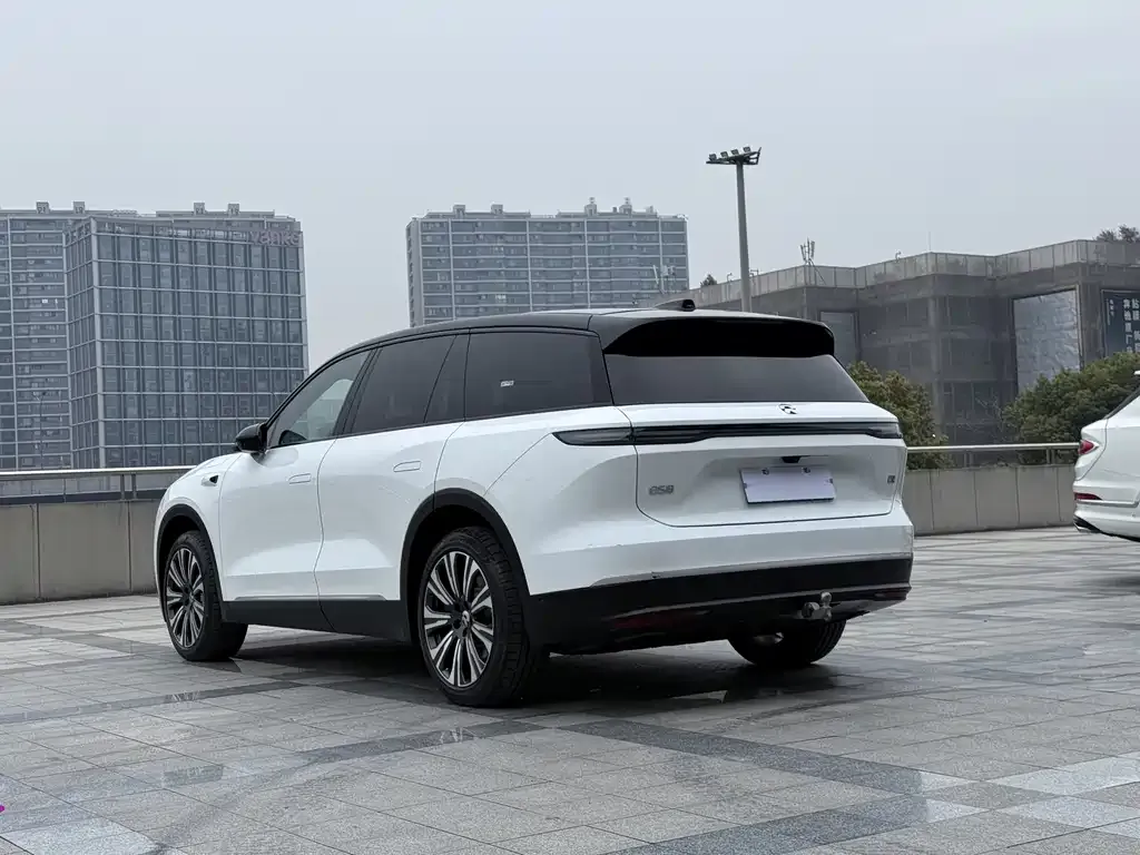 NIO ES8 — фото 8