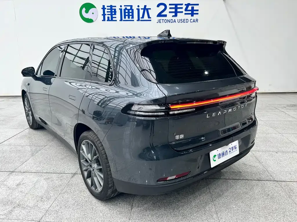 Leapmotor C10 — фото 10