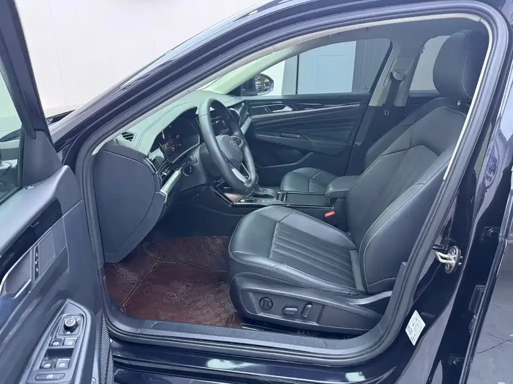 Volkswagen Passat 2021 из CN, фото 7