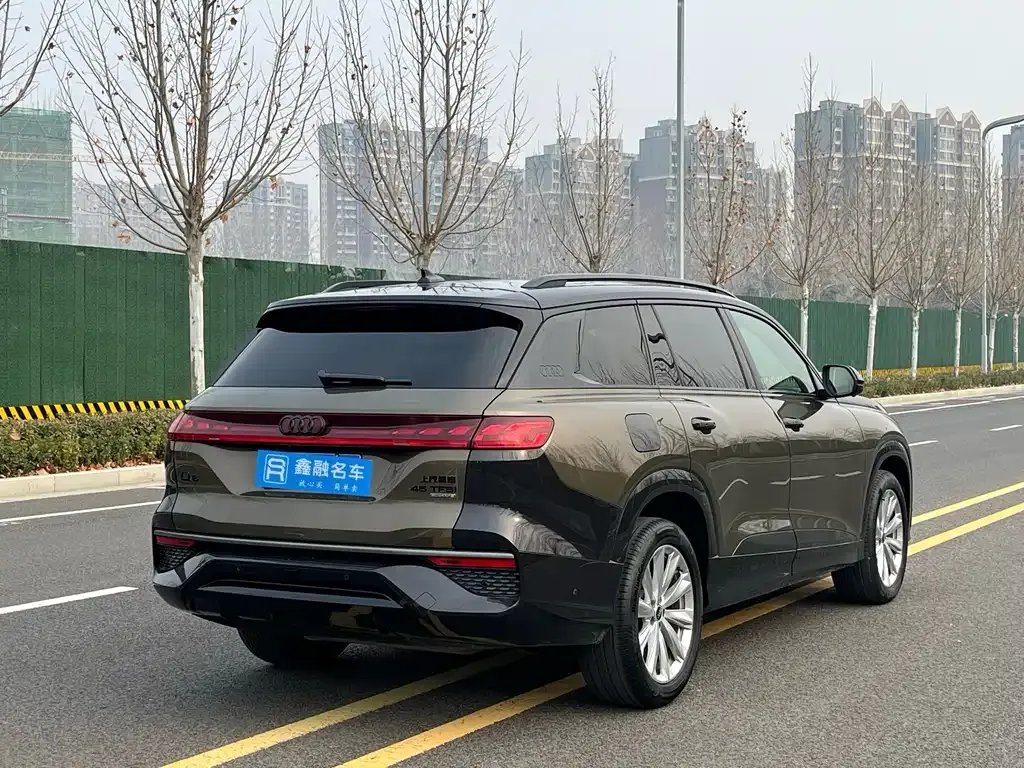 Audi Q6 2025 из CN, фото 7