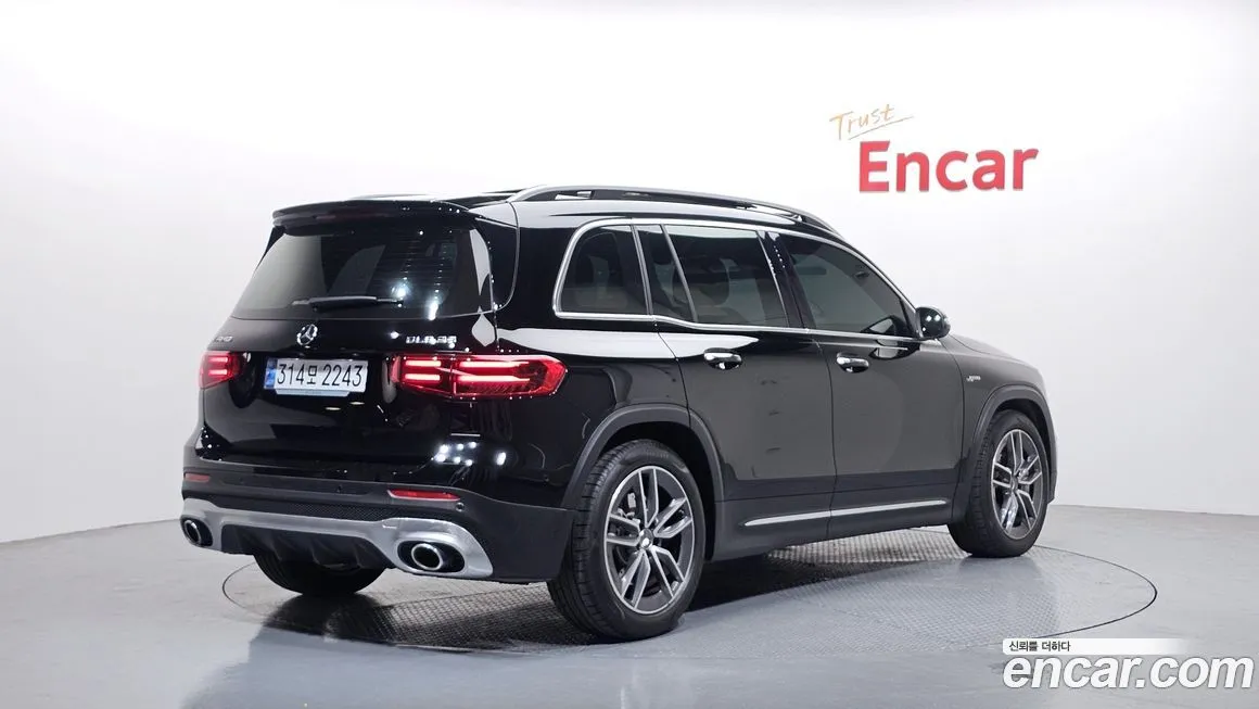 Mercedes-Benz GLB-Class — фото 10