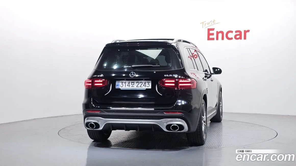 Mercedes-Benz GLB-Class — фото 2