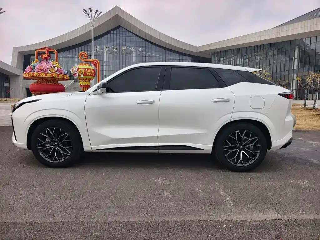 Changan UNI-Z 2024 из CN, фото 3