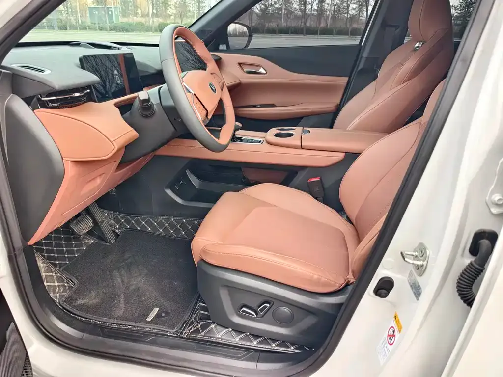 Changan UNI-Z 2024 из CN, фото 6