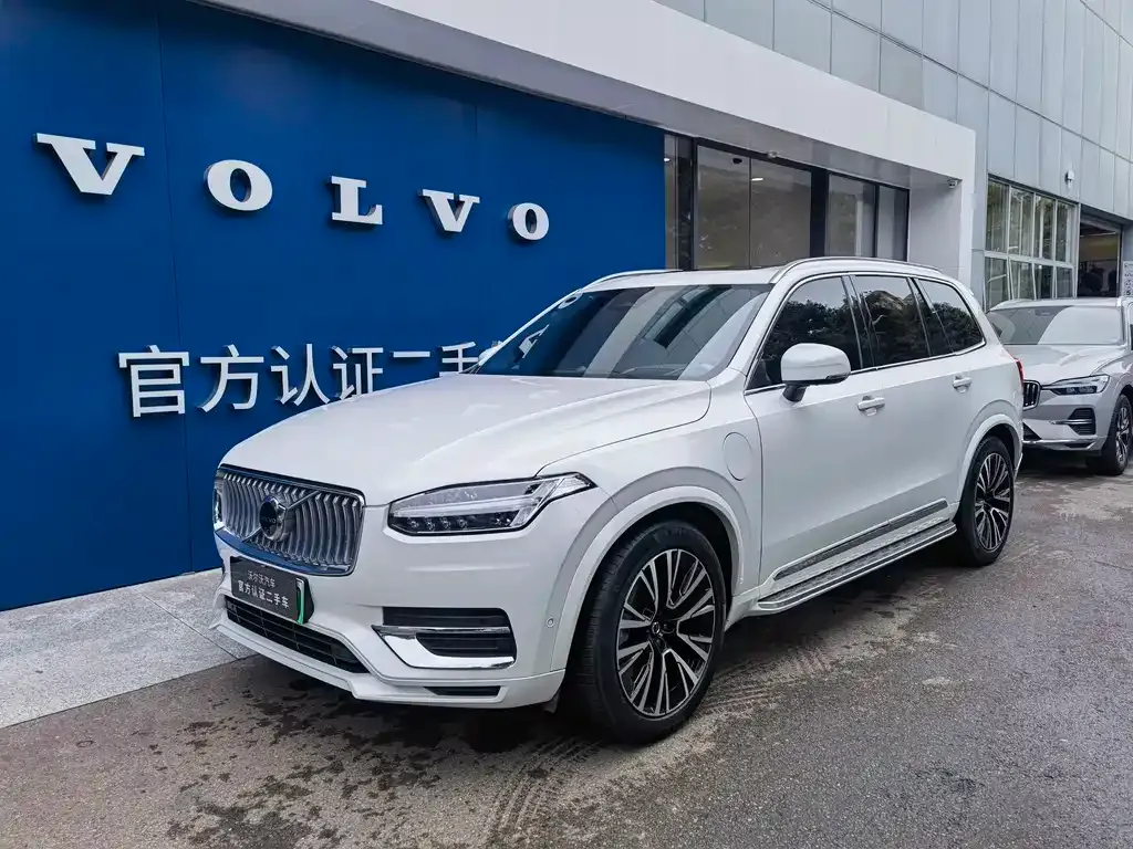 Volvo XC90 PHEV — фото 1