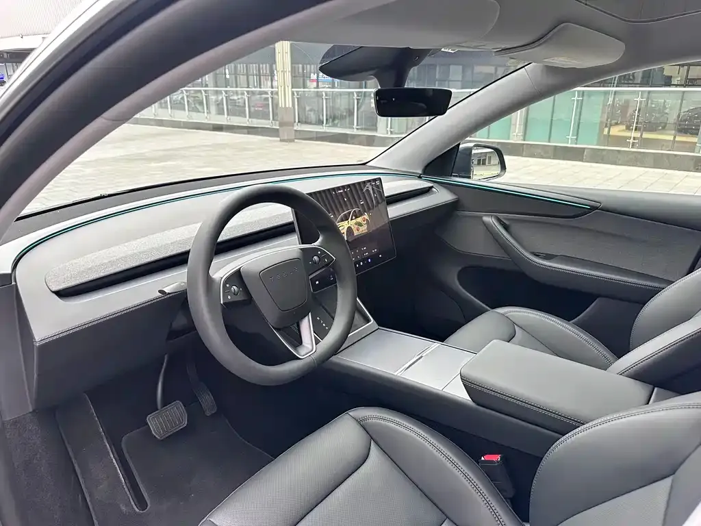 Tesla Model Y 2025 из CN, фото 7