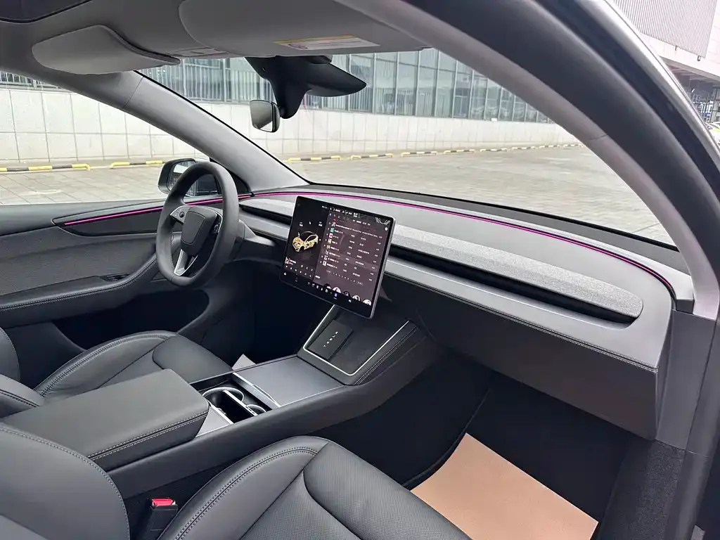 Tesla Model Y 2025 из CN, фото 8