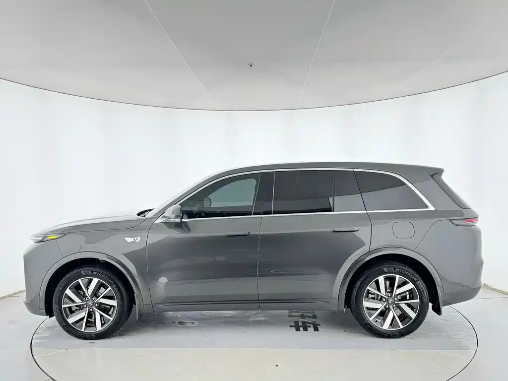 Li Auto L8 2024 из CN, фото 2
