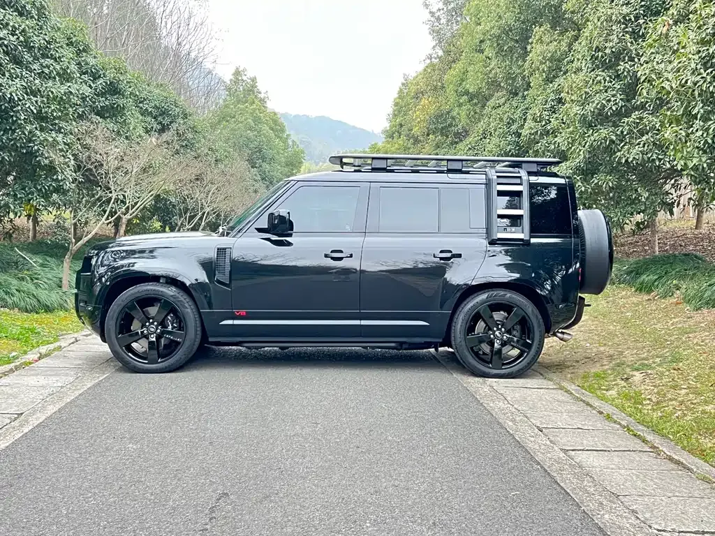 Land Rover Defender — фото 6
