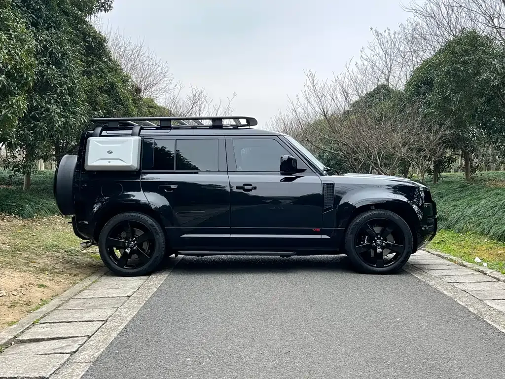 Land Rover Defender — фото 9