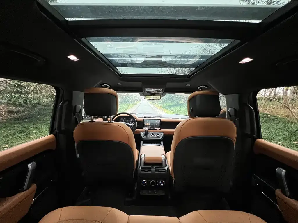 Land Rover Defender — фото 2
