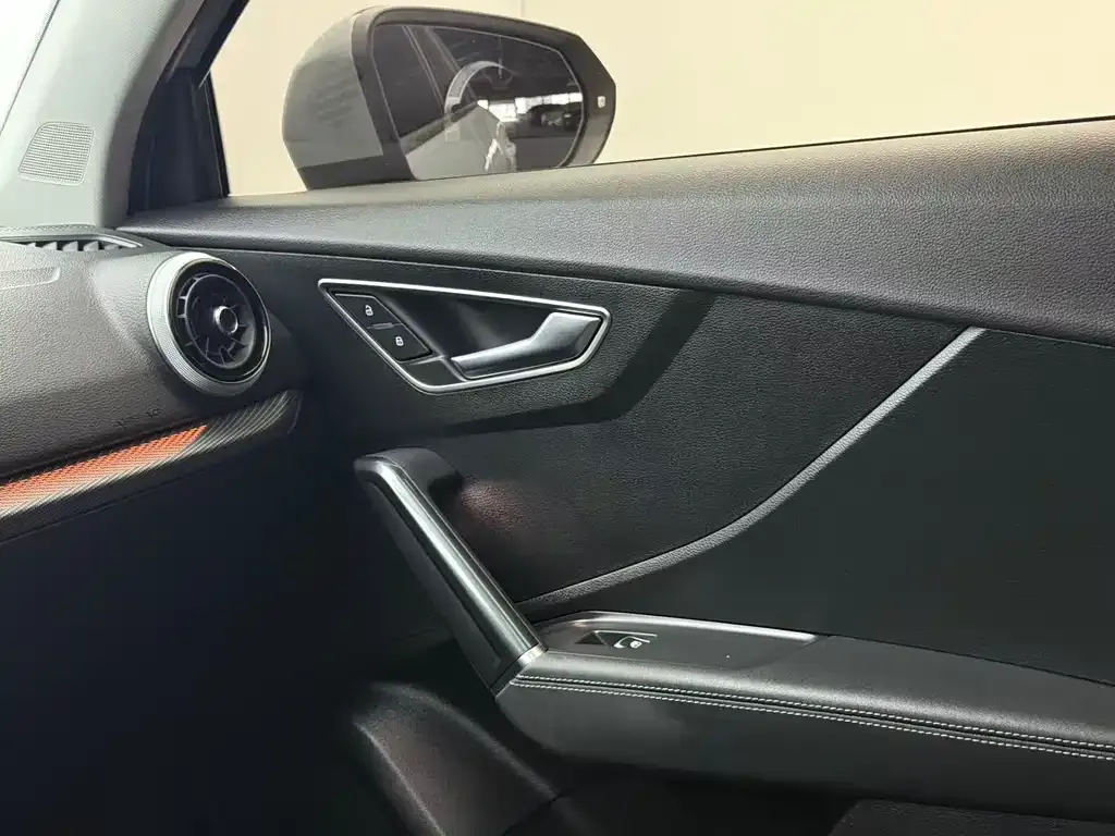 Audi Q2L 2022 из CN, фото 8