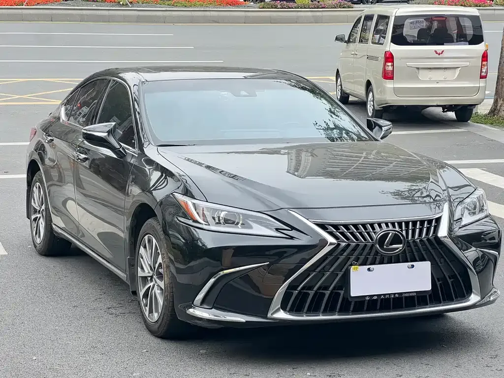 Lexus ES — фото 6