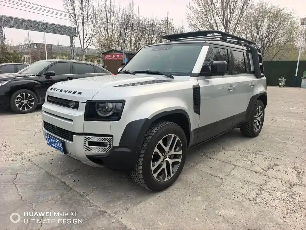 Land Rover Defender — фото 1