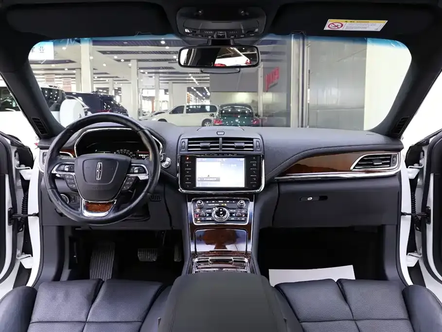 Lincoln Continental — фото 6