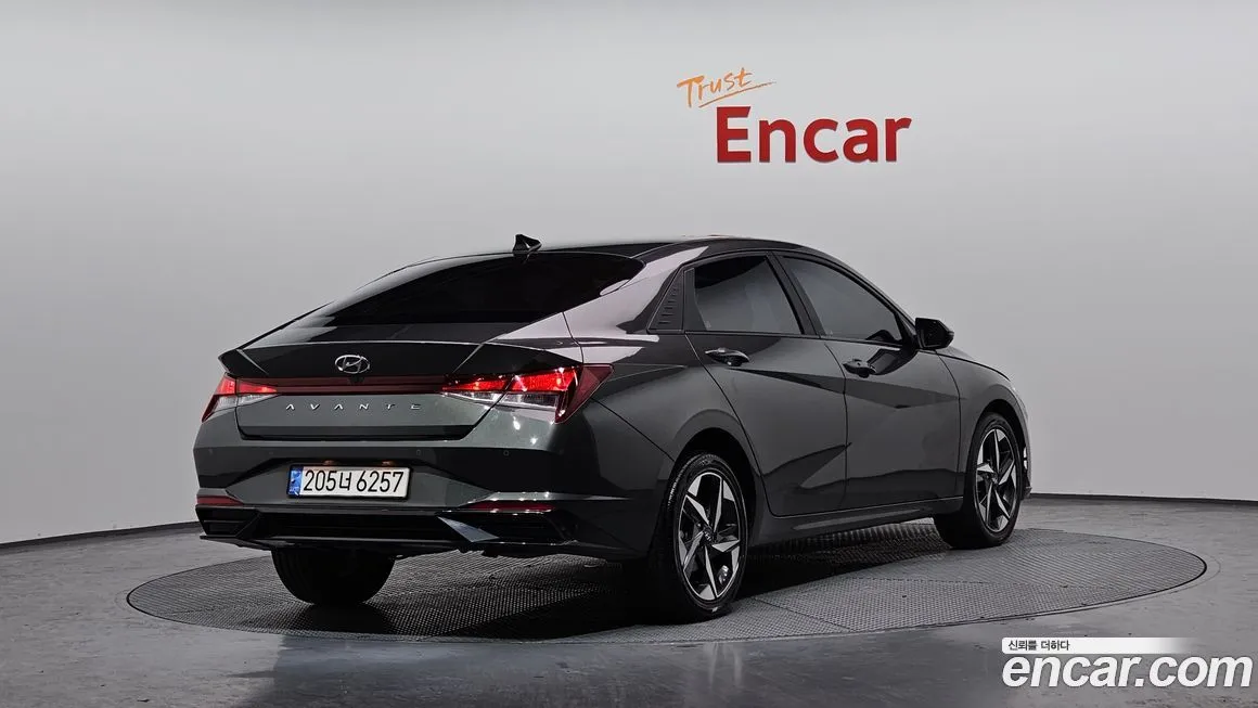 Hyundai AVANTE — фото 2