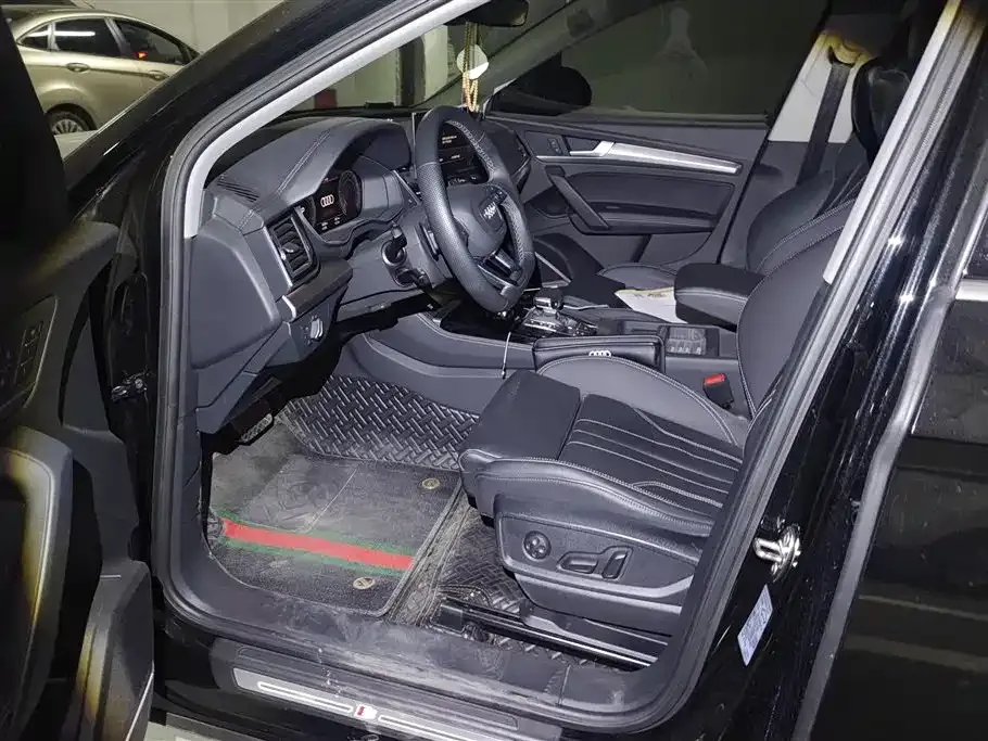 Audi Q5L 2023 из CN, фото 8