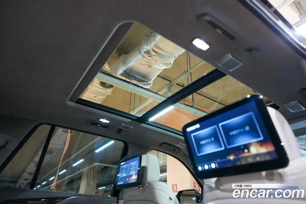 Cadillac Escalade 2023 из KR, фото 3