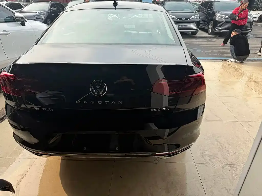 Volkswagen Magotan 2025 из CN, фото 7