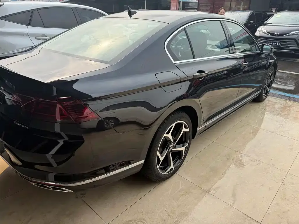 Volkswagen Magotan 2025 из CN, фото 3