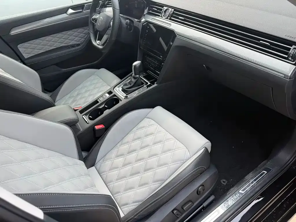 Volkswagen Magotan 2025 из CN, фото 9