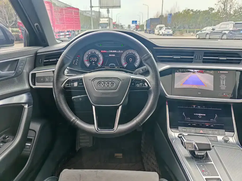 Audi A6L — фото 5