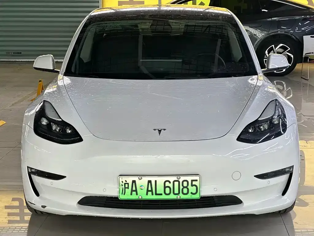 Tesla Model 3 — фото 7