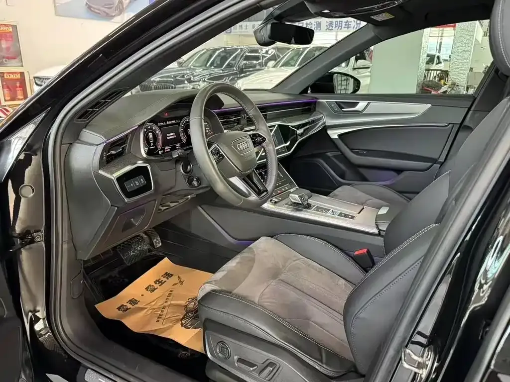 Audi A6L 2022 из CN, фото 10