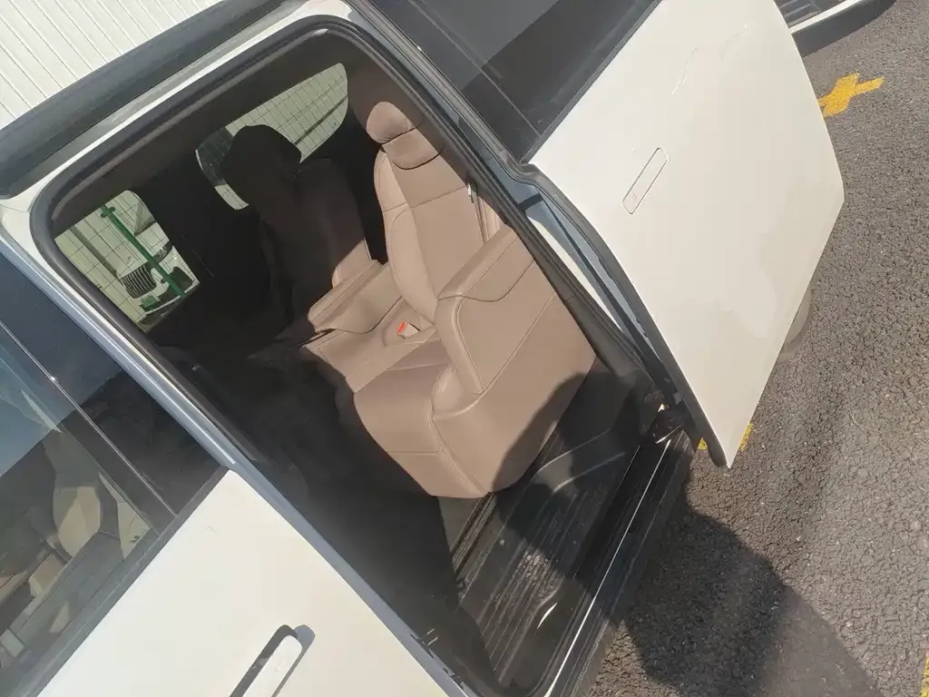 Li Auto MEGA 2025 из CN, фото 6