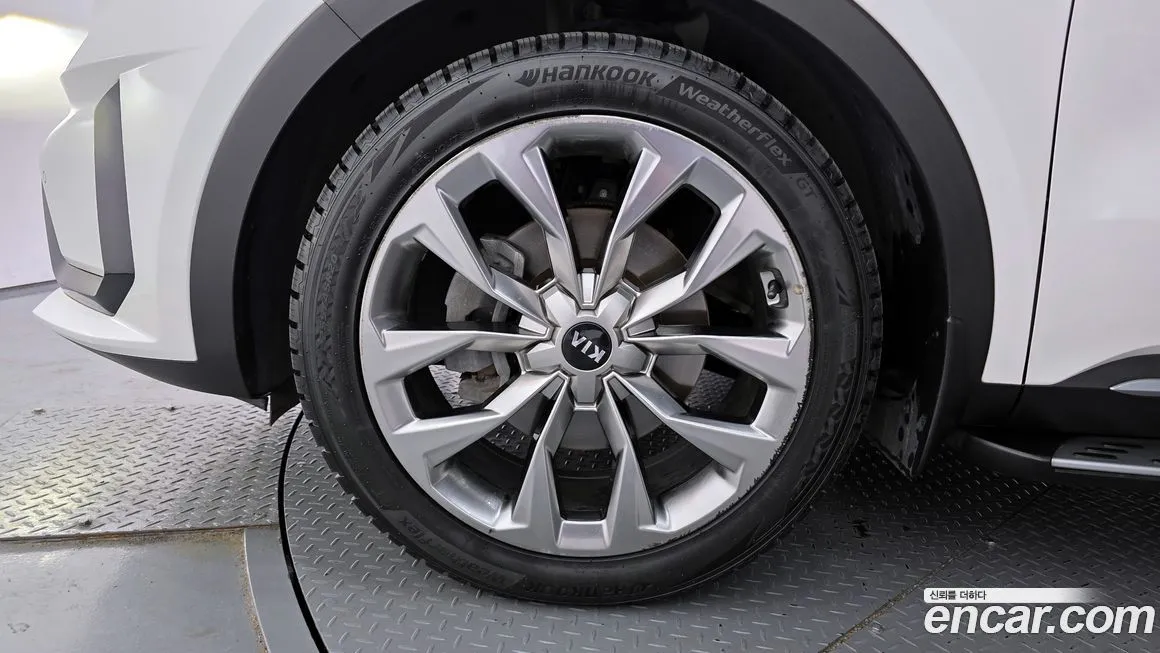 Kia Sorento — фото 5