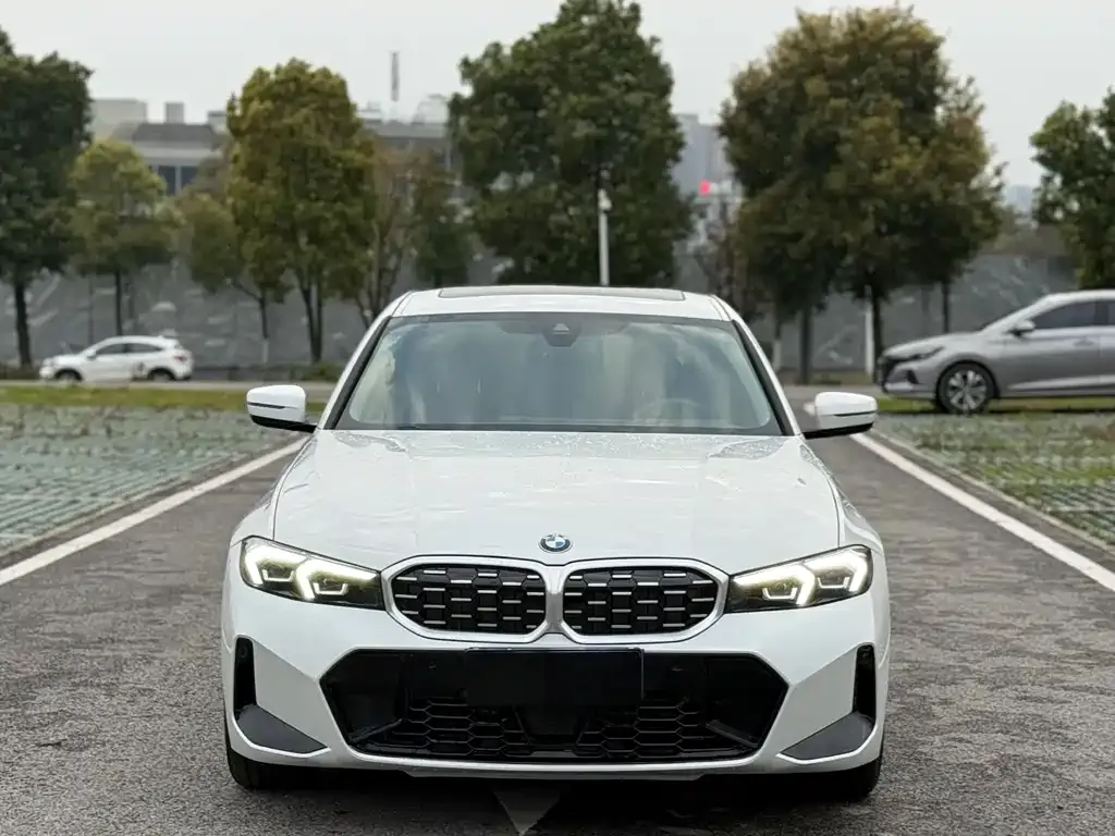 BMW 3 Series — фото 1