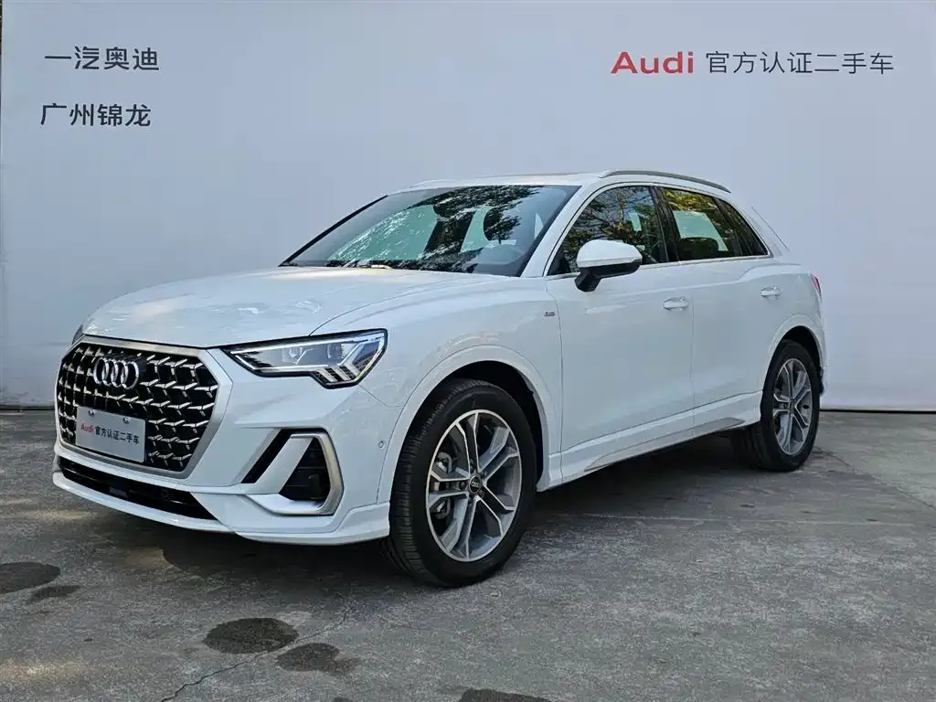 Audi Q3 2024 из CN, фото 1
