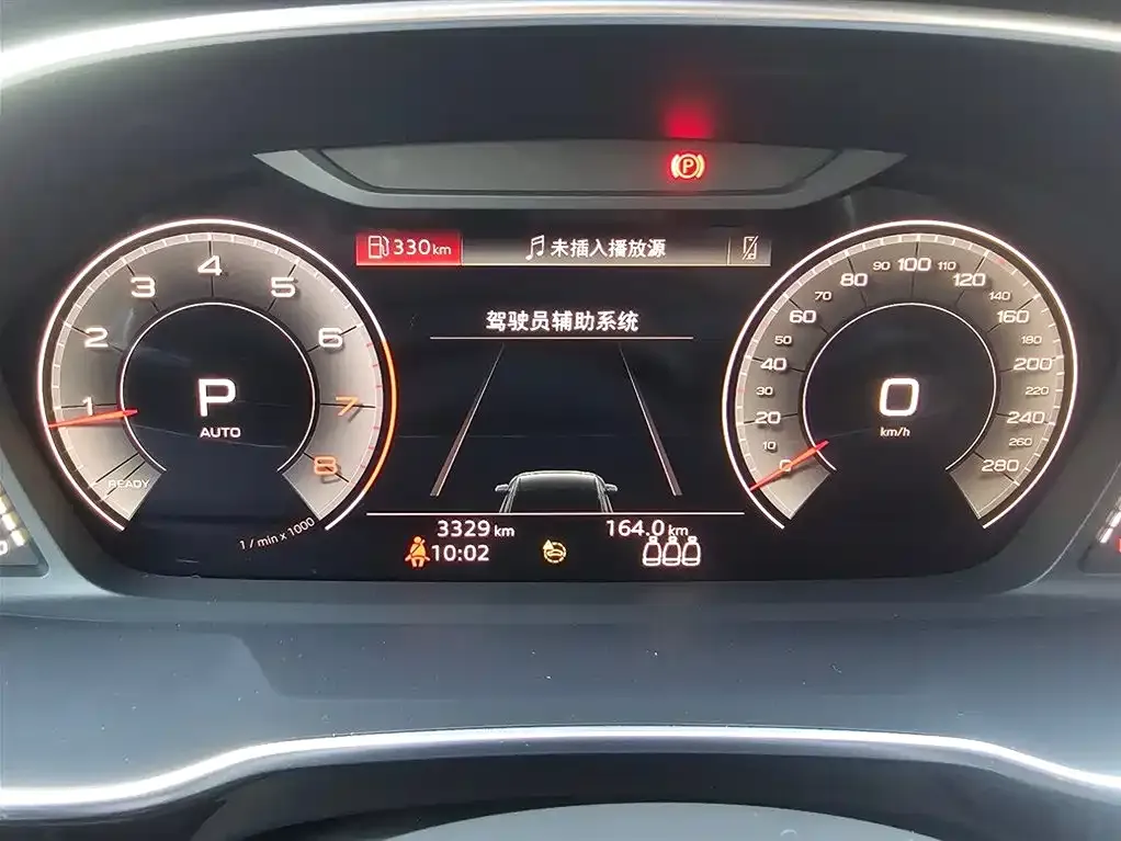 Audi Q3 2024 из CN, фото 8