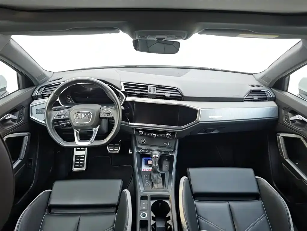 Audi Q3 2024 из CN, фото 9