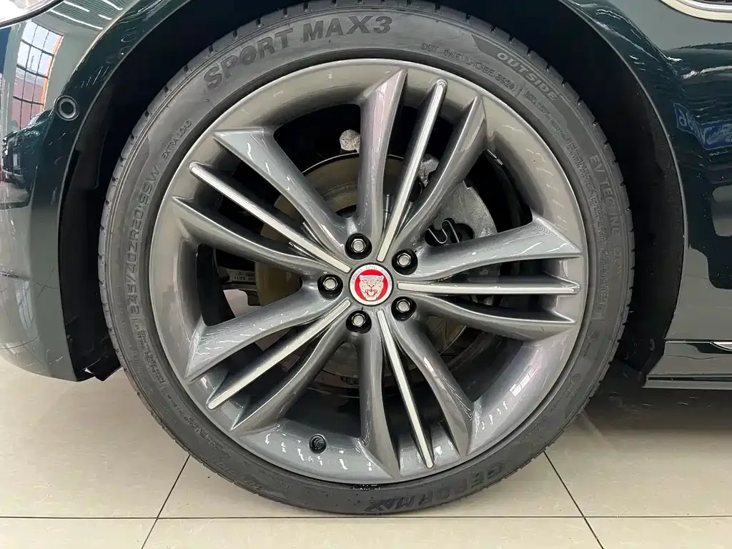 Jaguar XFL 2022 из CN, фото 7
