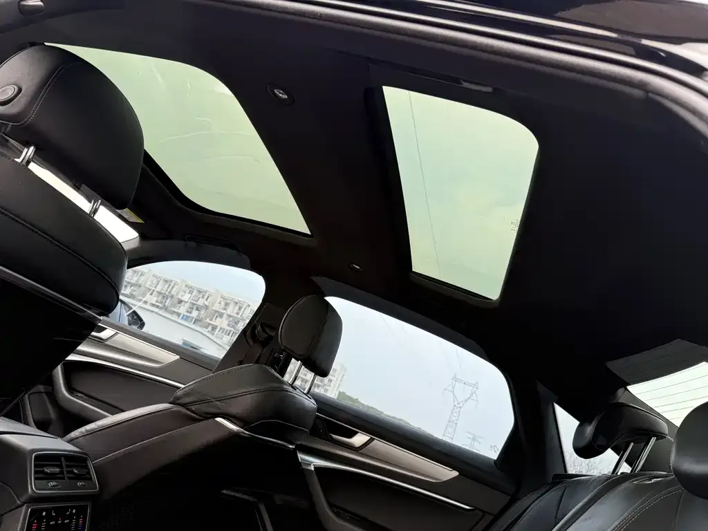 Audi A6L — фото 2
