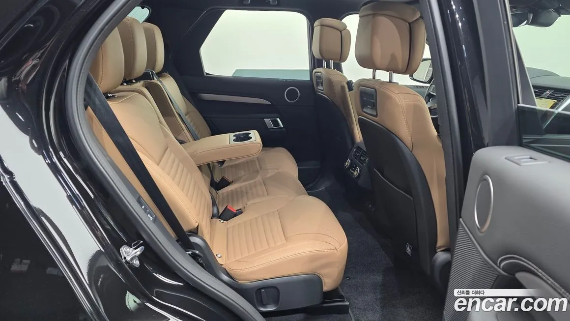 Land Rover Discovery 2024 из KR, фото 7