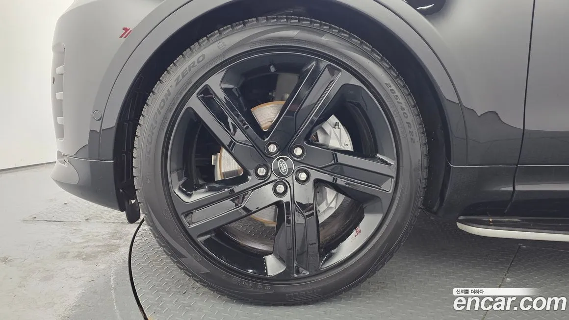 Land Rover Discovery 2024 из KR, фото 4