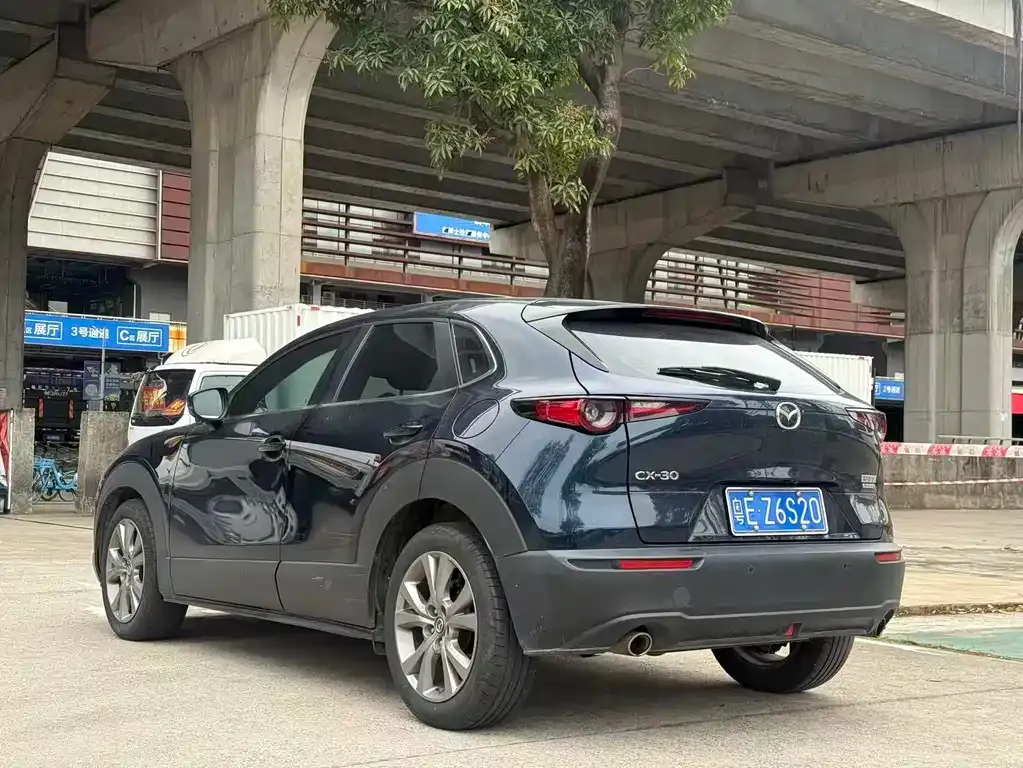 Mazda CX-30 2022 из CN, фото 8