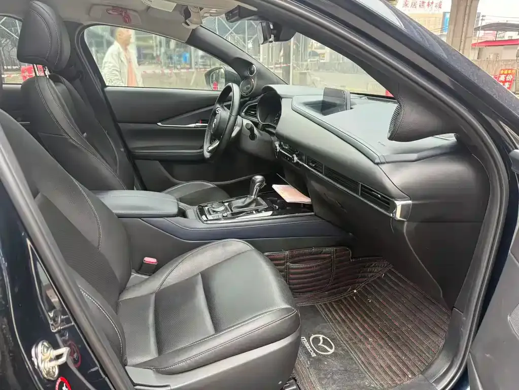 Mazda CX-30 2022 из CN, фото 7