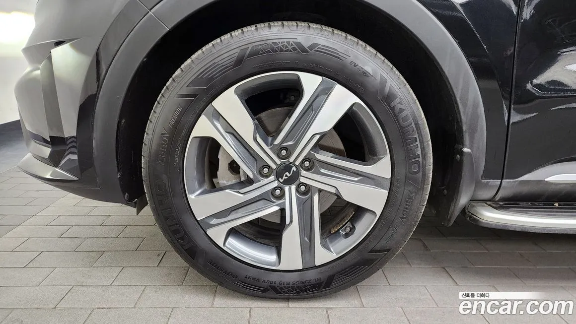 Kia Sorento — фото 10