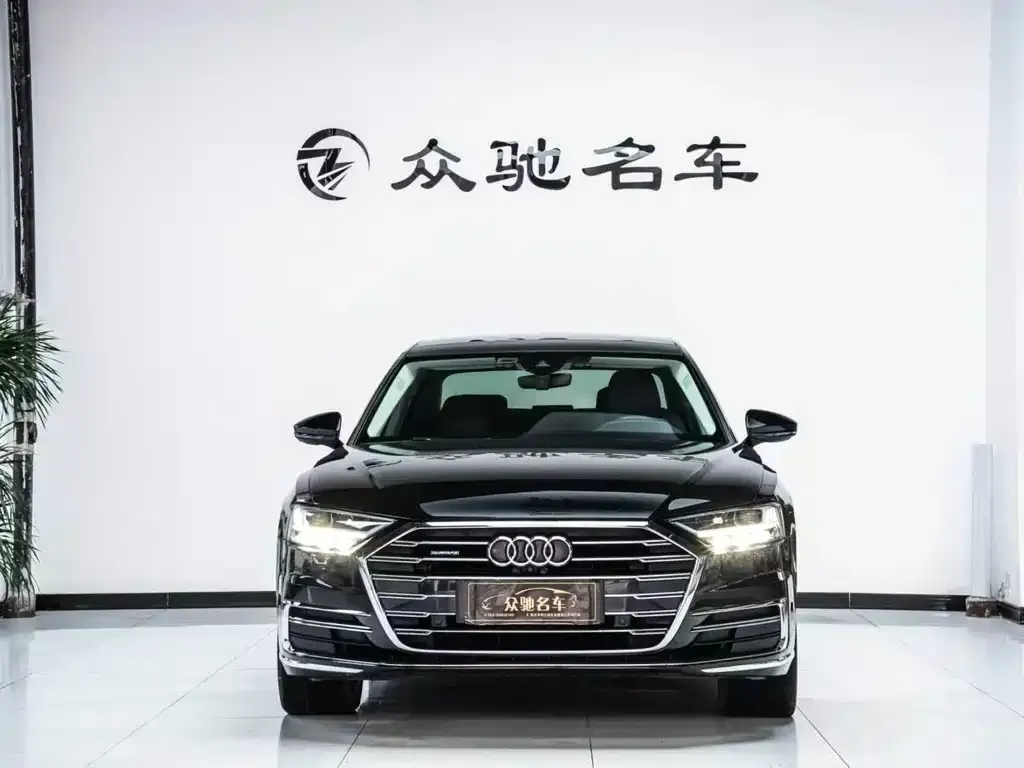 Audi A8 — фото 10