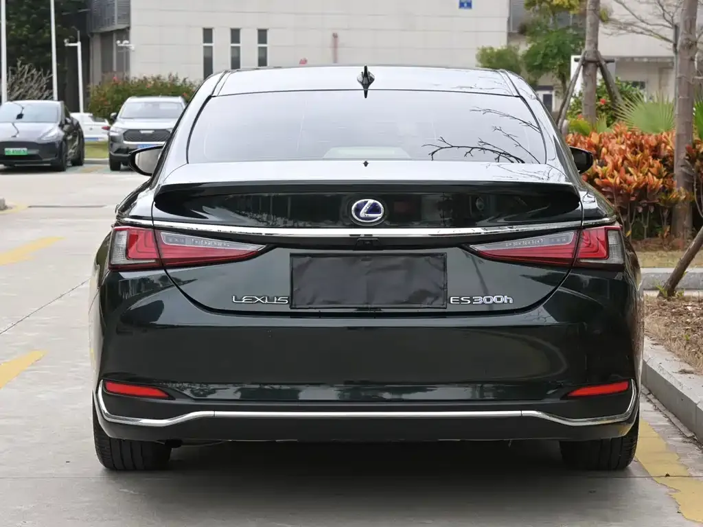 Lexus ES 2022 из CN, фото 2