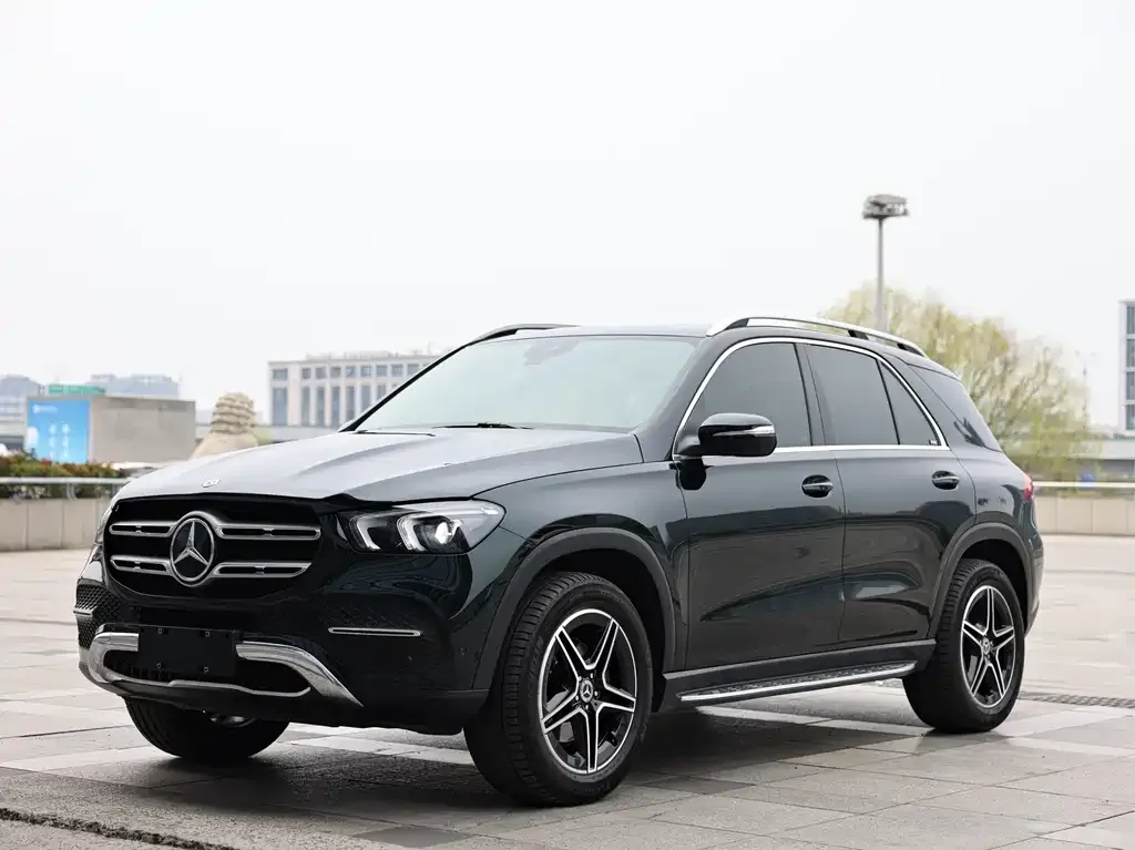 Mercedes-Benz GLE — фото 1