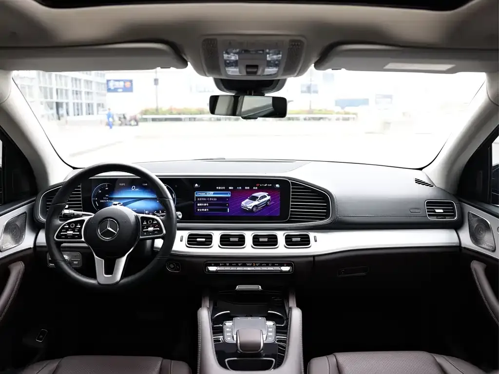 Mercedes-Benz GLE — фото 10