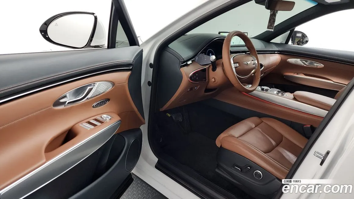 Genesis GV70 — фото 10