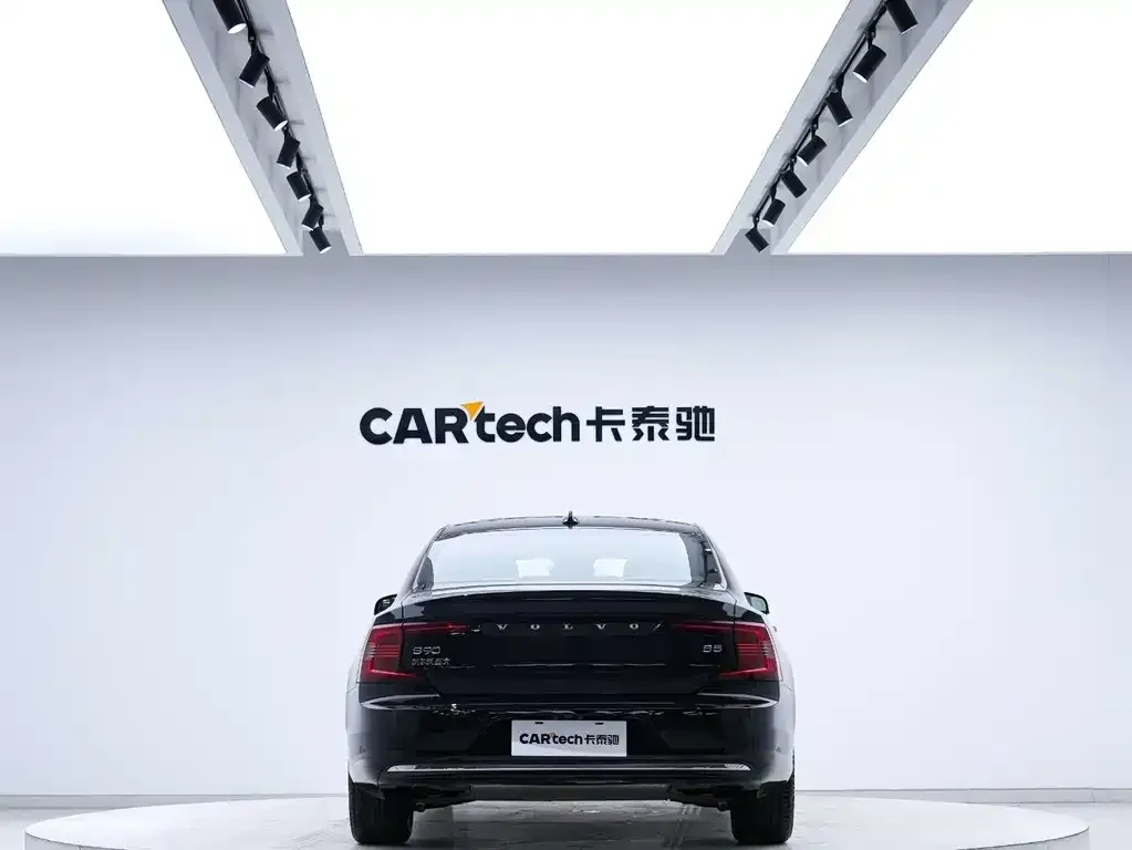 Volvo S90 — фото 10