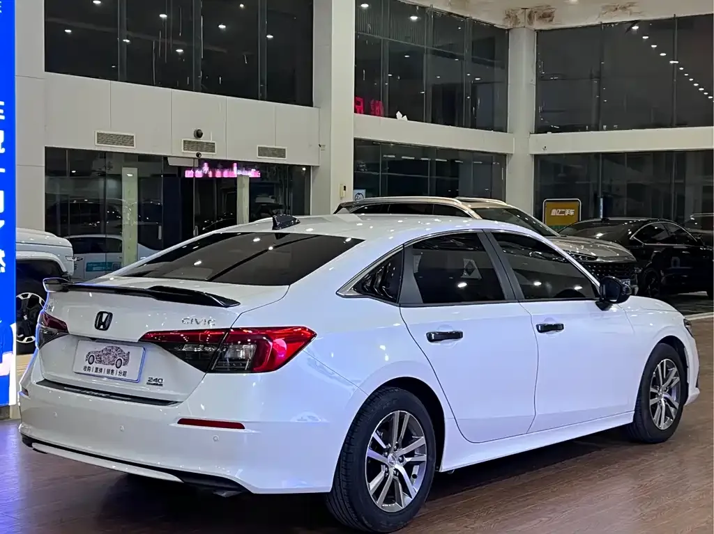 Honda Civic — фото 9