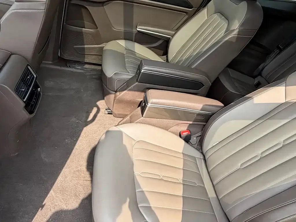 Volkswagen Viloran 2023 из CN, фото 8